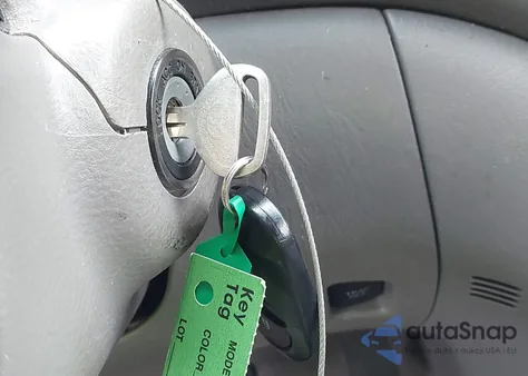 2010 Toyota Sienna Ce из США, поврежденный, VIN 5TDKK4CCXAS299639